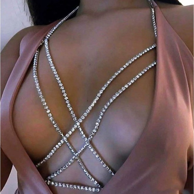 tsepochkanatelosostrazamikristallperekrestbelayavserebre